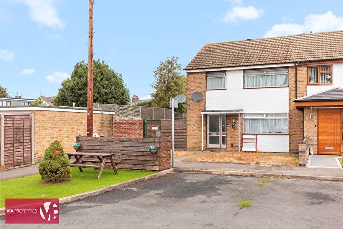3 Bedroom Terraced House To Rent In Gaywood Avenue, Cheshunt, EN8