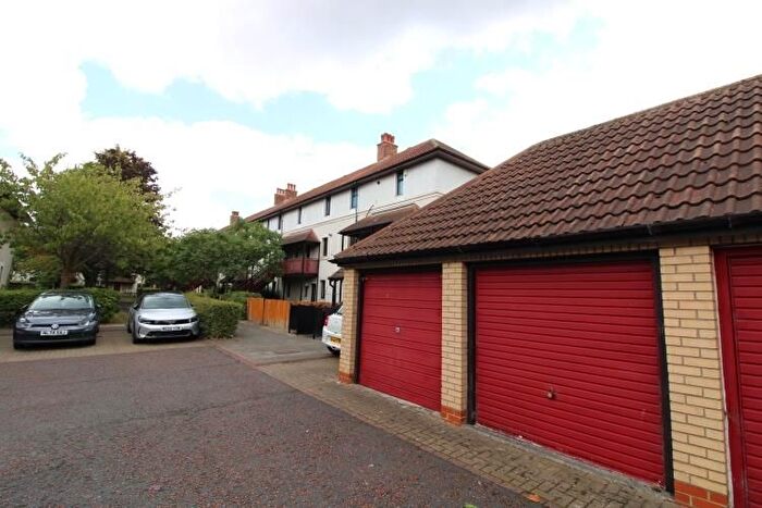 1 Bedroom Flat For Sale In Kingsmere Gardens, Walker, Newcastle Upon Tyne, NE6