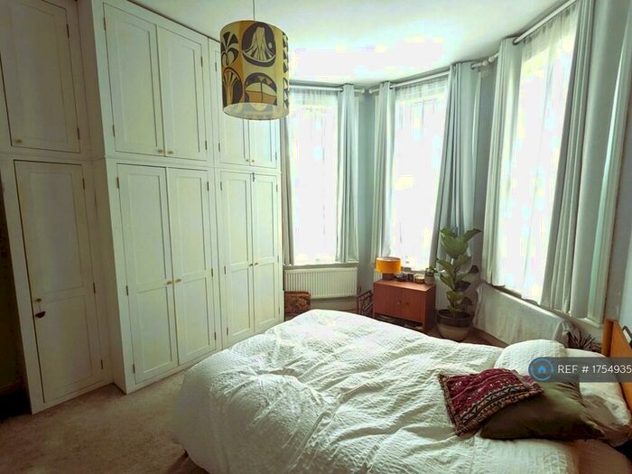 2 Bedroom Flat To Rent In Harringay Ladder, London, N4