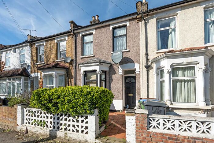 2 Bedroom Terraced House For Sale In Thorpe Road, Forest Gate, E7