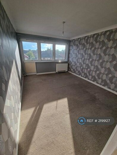 2 Bedroom Flat To Rent In Somerset Avenue, Leicester, LE4