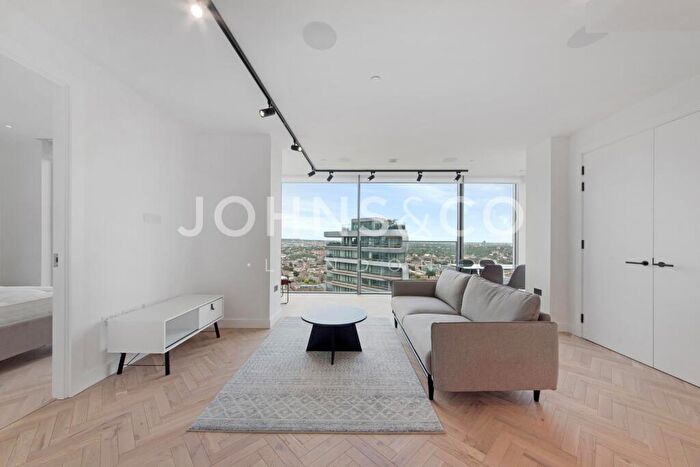 2 Bedroom Apartment To Rent In Valencia Tower, Bolinder Place, London, EC1V