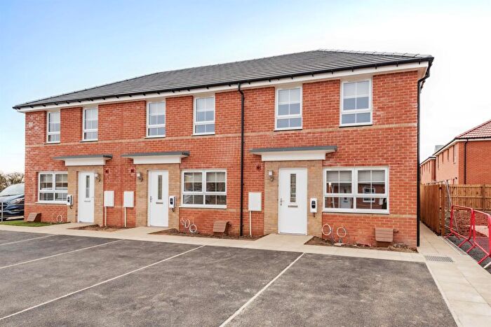3 Bedroom End Of Terrace House To Rent In Bedroom End Of Terrace House In Clematis Court, Cramlington, NE23