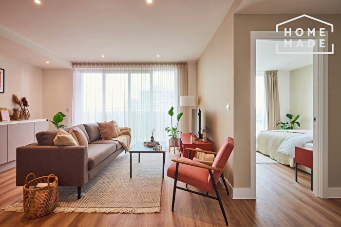 1 Bedroom Apartment To Rent In The Blossoms, CR0