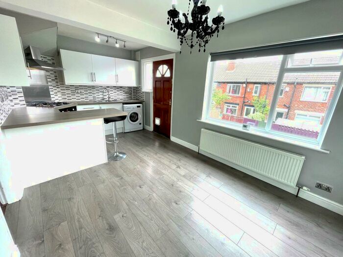 3 Bedroom Terraced House To Rent In Aston Terrace, Leeds, LS13