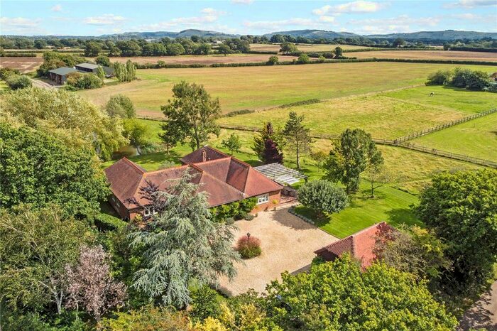 3 Bedroom Bungalow For Sale In Wheatsheaf Road, Woodmancote, Henfield, West Sussex, BN5