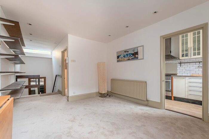 1 Bedroom Flat To Rent In Cambridge Street, London, SW1V