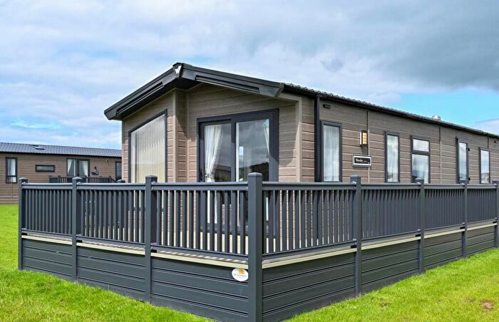 2 Bedroom Mobile Home For Sale In Ullswater Heights Holiday Home And Lodge Park Silver Howe, Newbiggin, Penrith, CA11