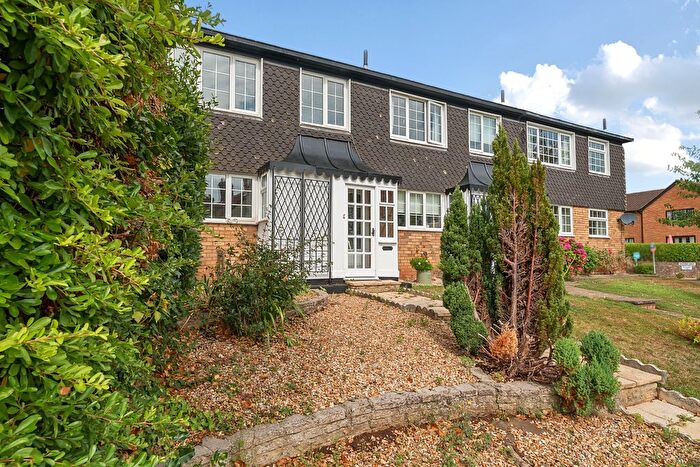 3 Bedroom Terraced House For Sale In Pikes Crescent, Taunton, TA1