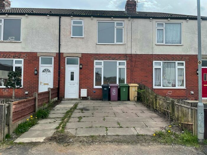 3 Bedroom Town House To Rent In Bispham Avenue, Bolton, BL2