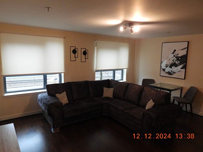 1 Bedroom Flat To Rent In Kent Road, Glasgow, G3