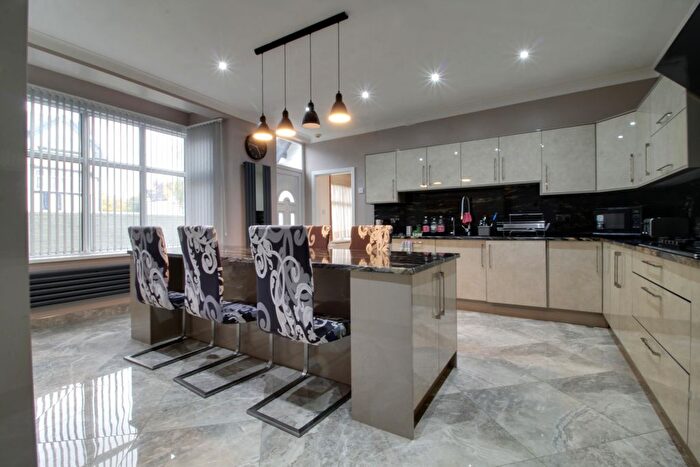 6 Bedroom End Terrace House To Rent In Lansdowne Road, Handsworth, Birmingham, B21