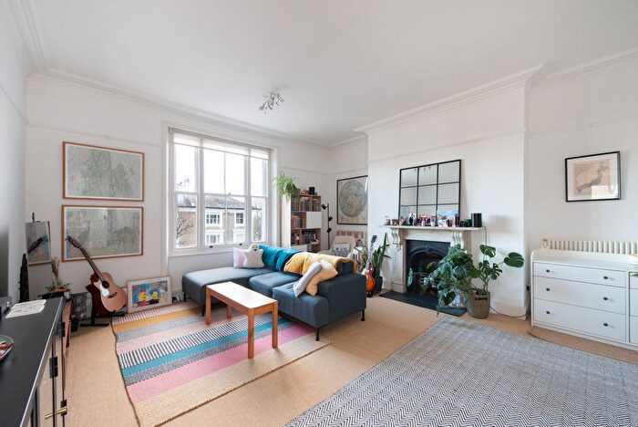 2 Bedroom Flat To Rent In Upper Park Road, London, NW3