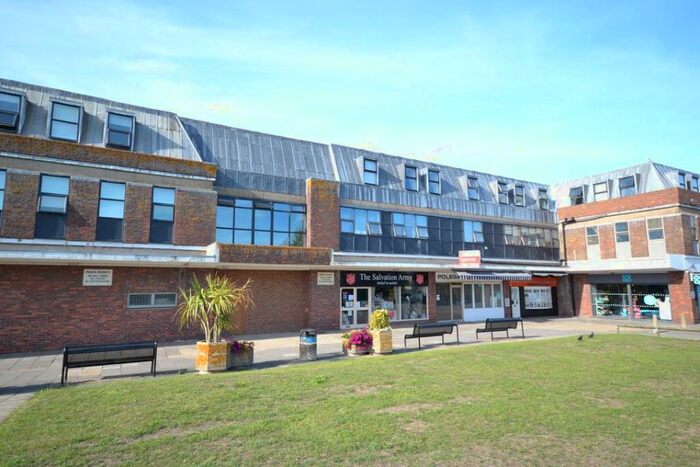 2 Bedroom Flat To Rent In High Street, Polegate, BN26