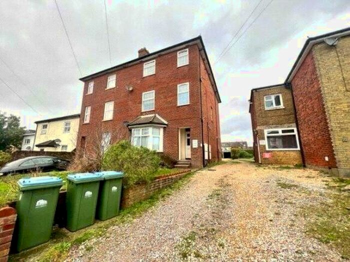 1 Bedroom Flat To Rent In Waterloo Road, Southampton, Hampshire, SO15