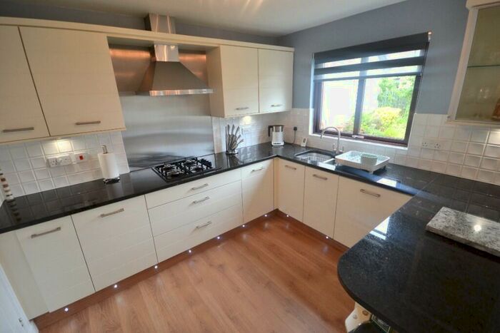 4 Bedroom Detached House For Sale In Greenfinch Avenue, G68