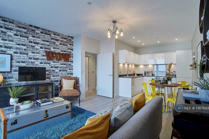 1 Bedroom Flat To Rent In The Ring, Bracknell, RG12