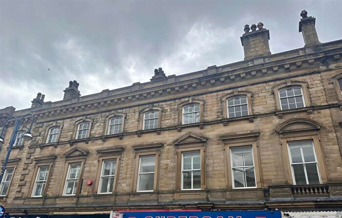 2 Bedroom Flat To Rent In Byram Court, Huddersfield, HD1