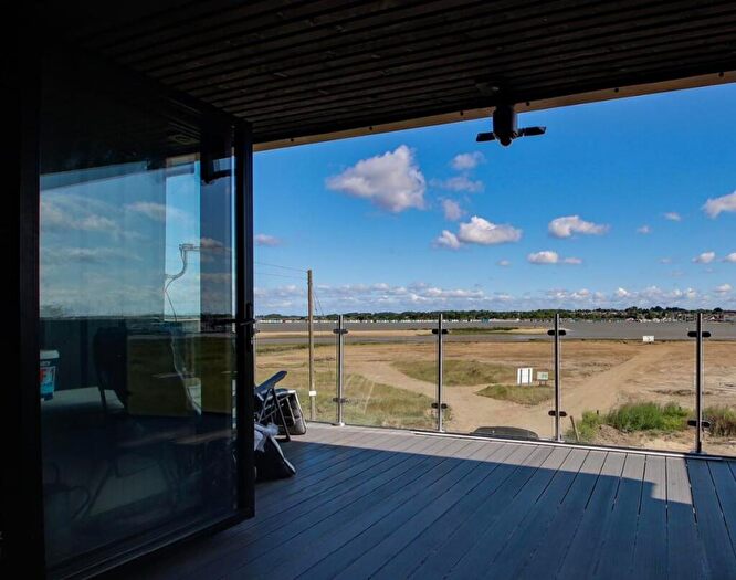 4 Bedroom Detached House For Sale In Tower Estate, Clacton-on-Sea, CO16