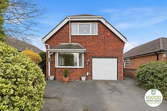 3 Bedroom Detached House For Sale In Greenway Road, SK8