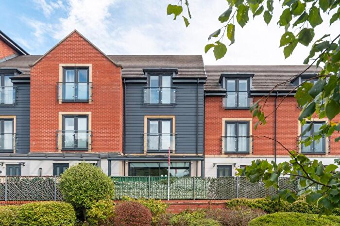 3 Bedroom Terraced House For Sale In Parkgate Mews, Shirley, Solihull, West Midlands, B90