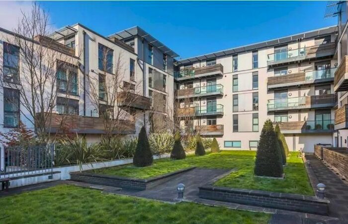 1 Bedroom Flat To Rent In Terrace Apartments, Drayton Park, Highbury, Holloway, London, N5