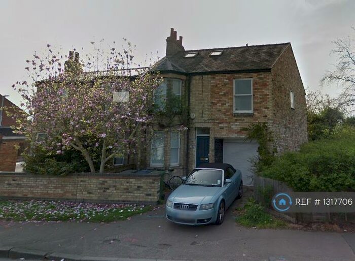 6 Bedroom Semi-Detached House To Rent In Histon Road, Cambridge, CB4