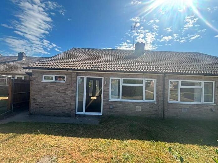 3 Bedroom Bungalow To Rent In Drakes Avenue, Devizes, SN10
