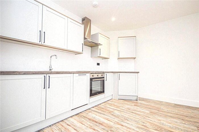 1 Bedroom Apartment To Rent In Kingsbridge Point, Town Centre, Swindon, SN1