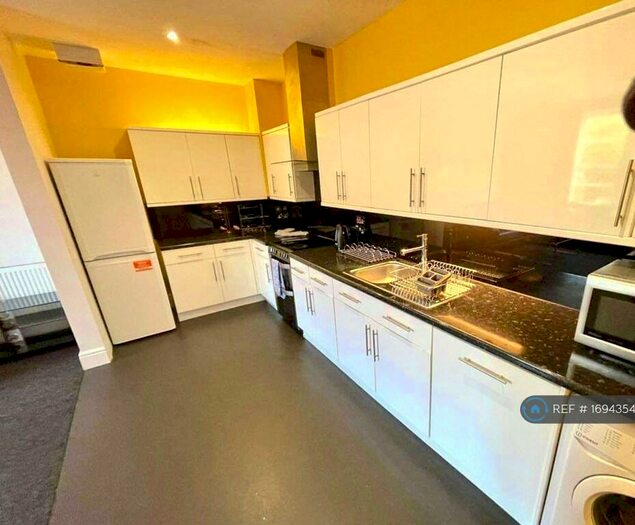 5 Bedroom Flat To Rent In Whiteladies Road, Bristol, BS8