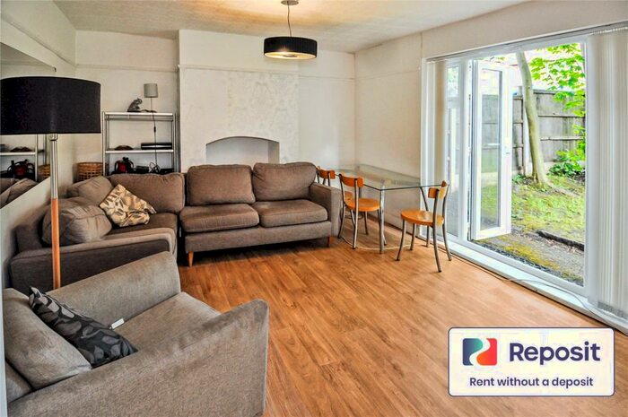 4 Bedroom Semi-Detached House To Rent In Birchfields Road, Manchester, M13