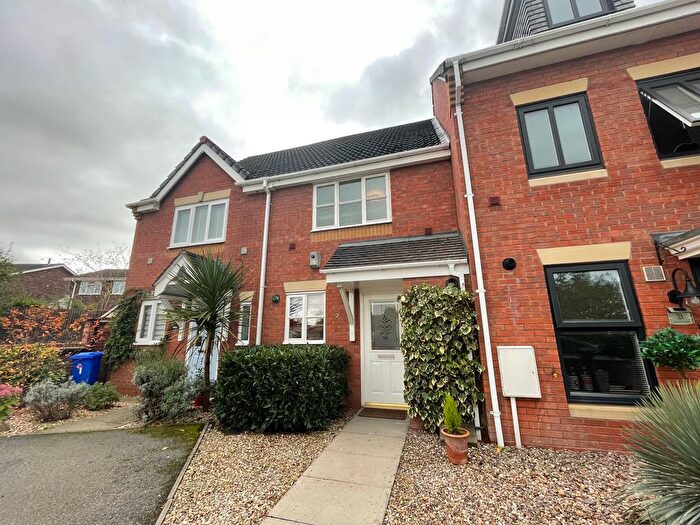 2 Bedroom Town House To Rent In Saddlers Close, Lichfield, WS14