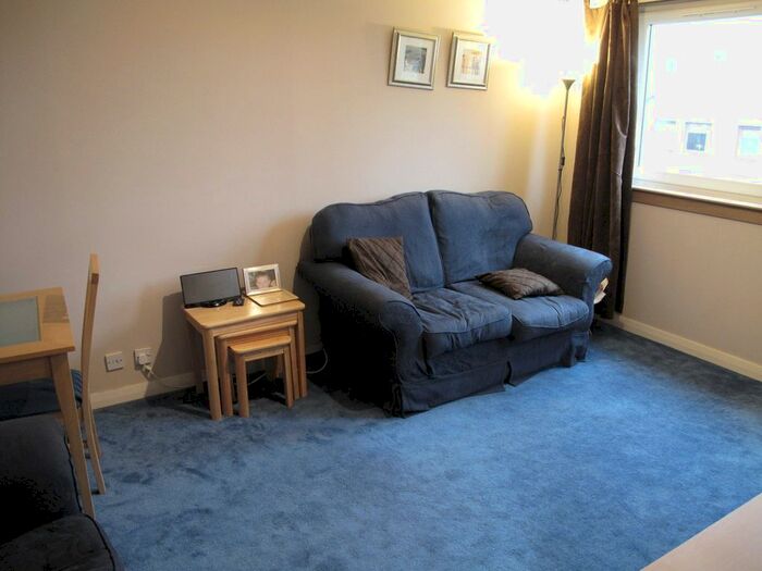 2 Bedroom Flat To Rent In Meadowfield Court, Duddingston, Edinburgh, EH8