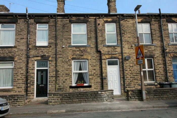 1 Bedroom Terraced House To Rent In South Parade, Cleckheaton, BD19