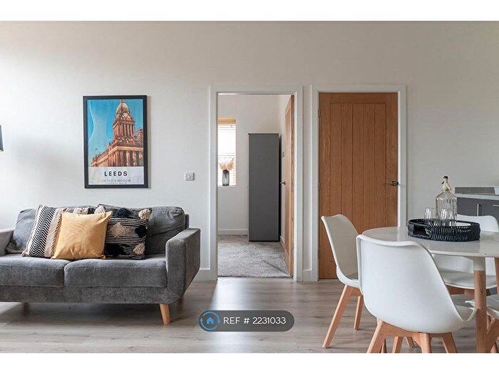 2 Bedroom Flat To Rent In Ash Tree Apartments, Leeds, LS9