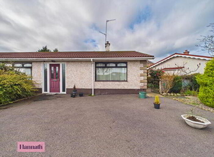 3 Bedroom Semi-detached Bungalows For Sale In Seagoe Park ( Cash Buyers Only), Craigavon, BT63