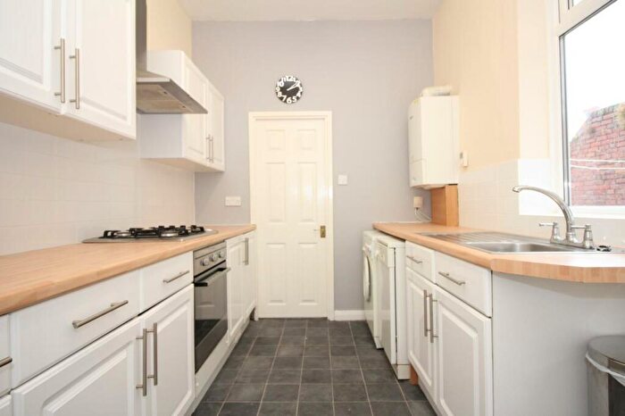 2 Bedroom Flat To Rent In Sandringham Road, South Gosforth, Newcastle Upon Tyne, NE3