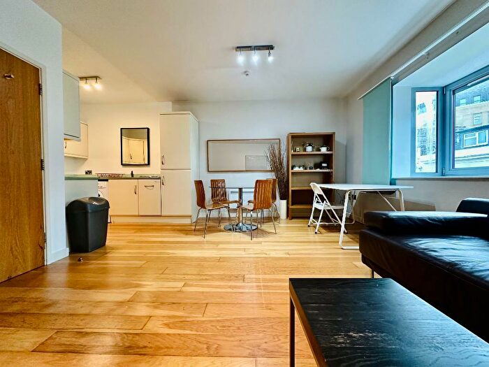 2 Bedroom Flat To Rent In Clock Tower Apartments, Queens Road, Brighton, BN1