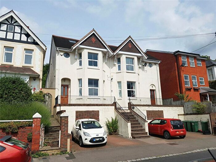 2 Bedroom Apartment To Rent In Brambletye Park Road, Redhill, Surrey, RH1