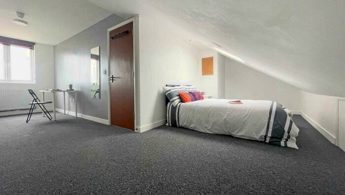 1 Bedroom House To Rent In Britannia Road North, Southsea, PO5