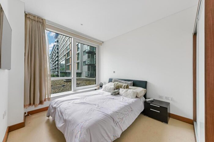1 Bedroom Flat To Rent In Chelsea Bridge Wharf, Nine Elms, London, SW11