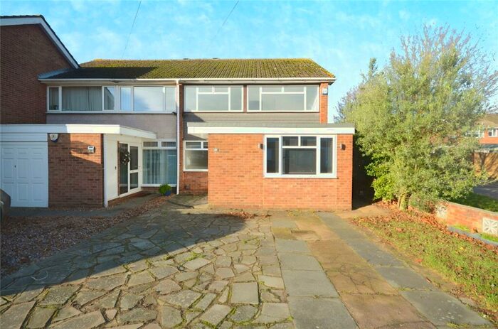 3 Bedroom End Of Terrace House To Rent In Tangmere Crescent, Hornchurch, Essex, RM12