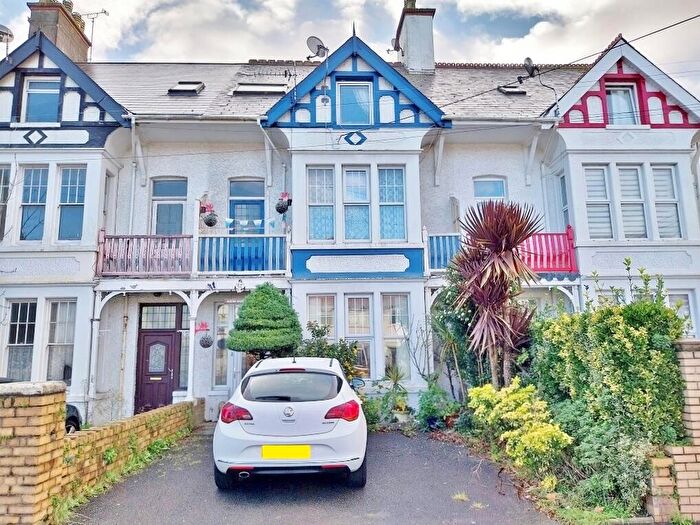 6 Bedroom Terraced House For Sale In New Road, Porthcawl, South Glamorgan, Bridgend (County Of), CF36