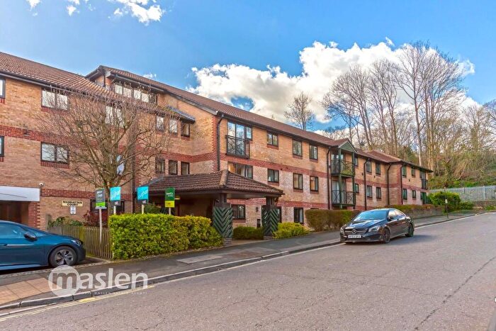 2 Bedroom Flat To Rent In Tongdean Lane, Brighton, BN1