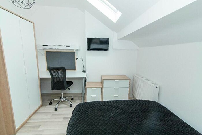 5 Bedroom House To Rent In Claude Street, Dunkirk, Nottingham, Nottinghamshire, NG7