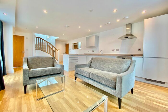 1 Bedroom Flat To Rent In Mabgate House, Mabgate, Leeds, LS9