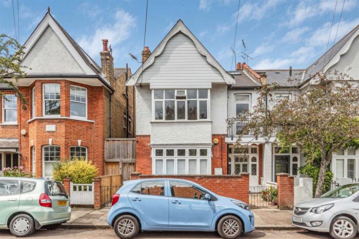4 Bedroom Flat To Rent In Leinster Avenue, East Sheen, SW14