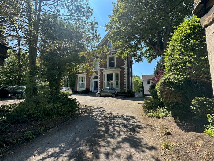 2 Bedroom Flat To Rent In Caroline Place, Prenton, CH43