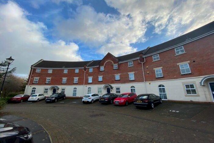 2 Bedroom Flat To Rent In Holland House Road, Preston, PR5