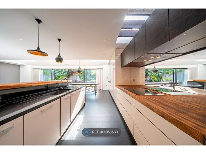 6 Bedroom Detached House To Rent In Copse Hill, Wimbledon, SW20